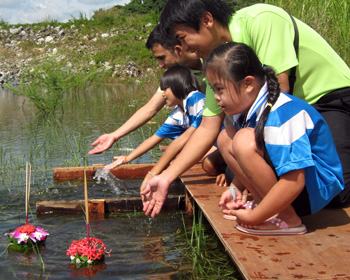 Volunteering Southern Thailand - Phuket Disabled Children
