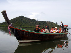 North Andaman communities, Muang Kluang village