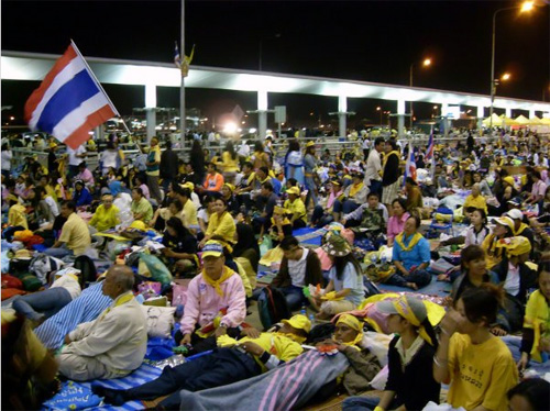 Protesters occupy Suvarnabhumi airport in Bangkok.