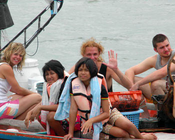 Volunteering Southern Thailand - Orphanage children