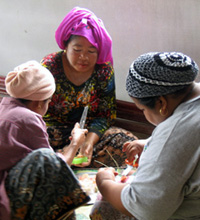 Southern Thailand Andaman tourism - handicraft activities